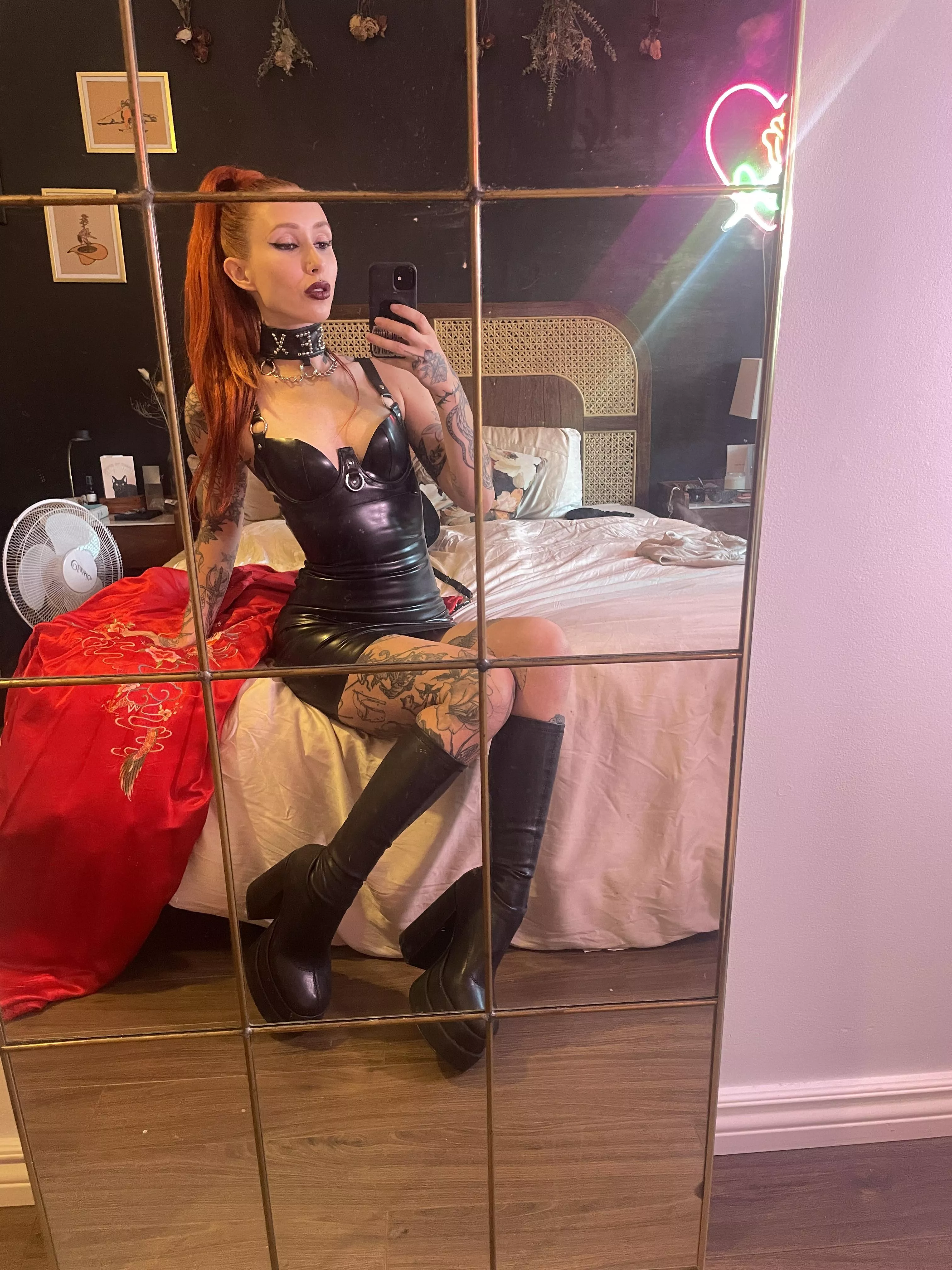 Platforms & latex posted by mistresslunaluck