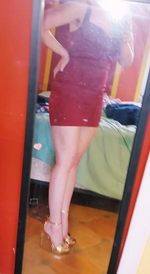 Red dress 💃 Gold heels. But I can't dance in them all night :( by PerformanceCandid775