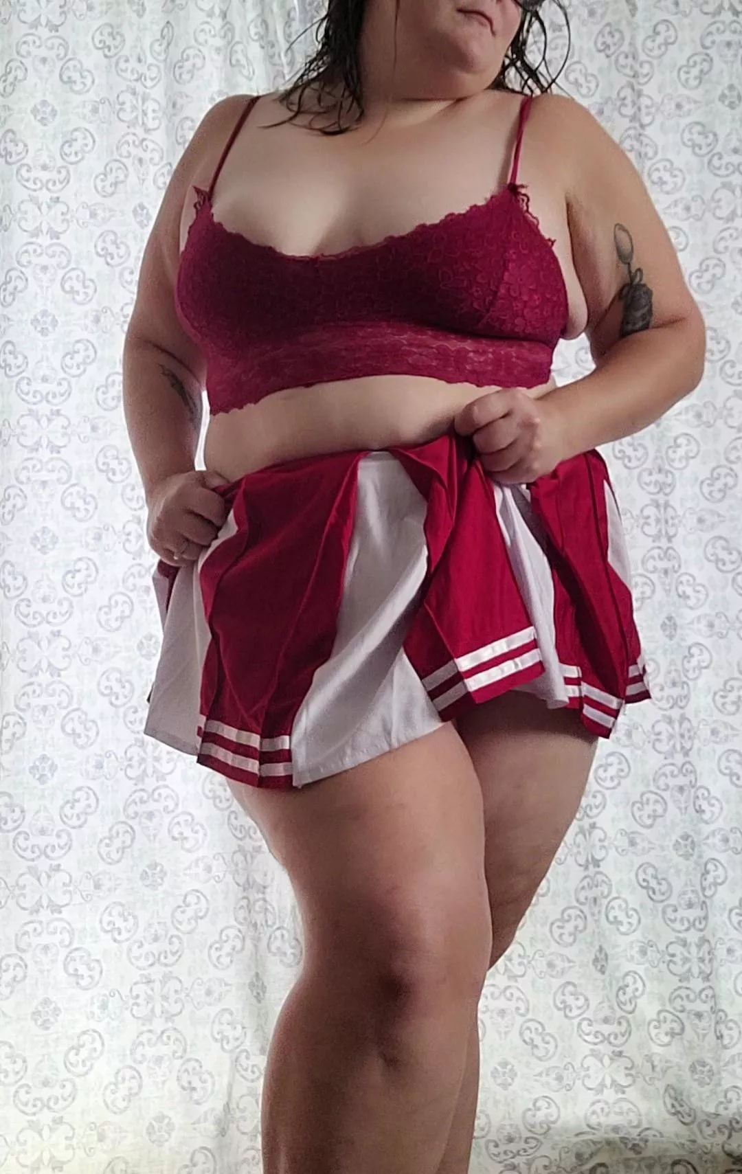 A sexy tease posted by Frecklefriend