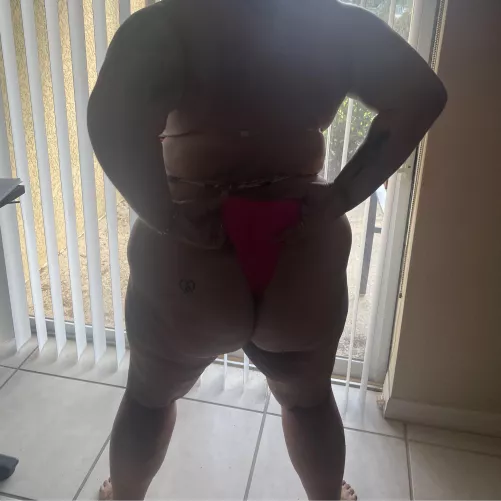 Bikini bottoms getting ate 💗 by aprilseventhh