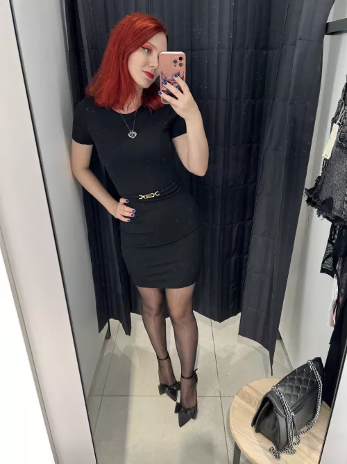 Black dress 🖤 by ichigo_emaa