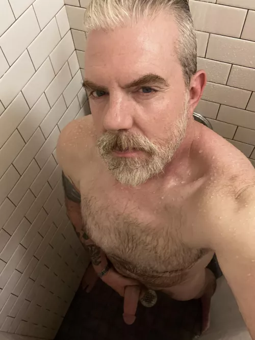 Cleaning up my act at (53). 4 months sober! by jackshit70