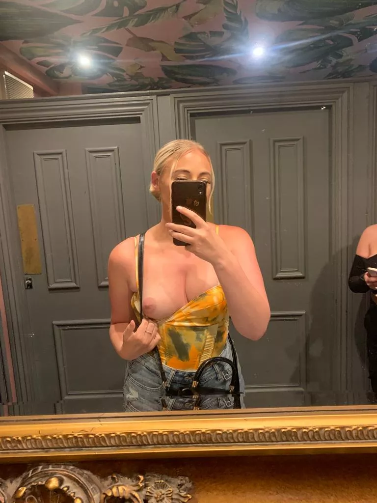 Every toilet break requires a few tit pics posted by TinkTheGoddess