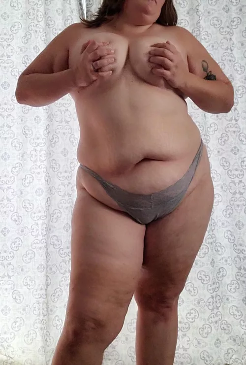 Gave em a squeeze for you 😉 by Frecklefriend