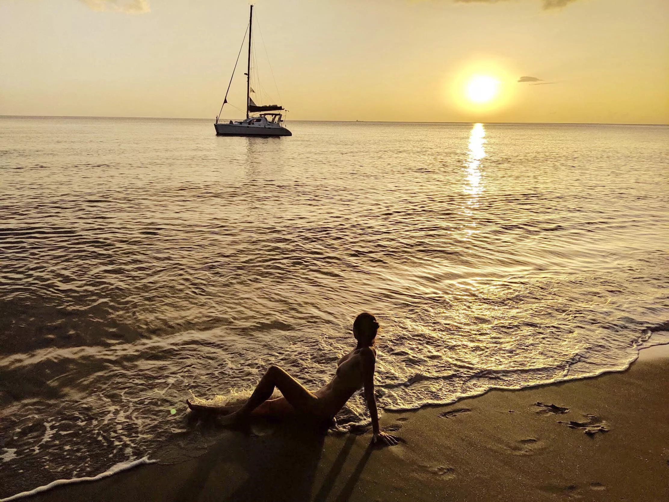 Grenada 🇬🇩 posted by ResidentFit7102