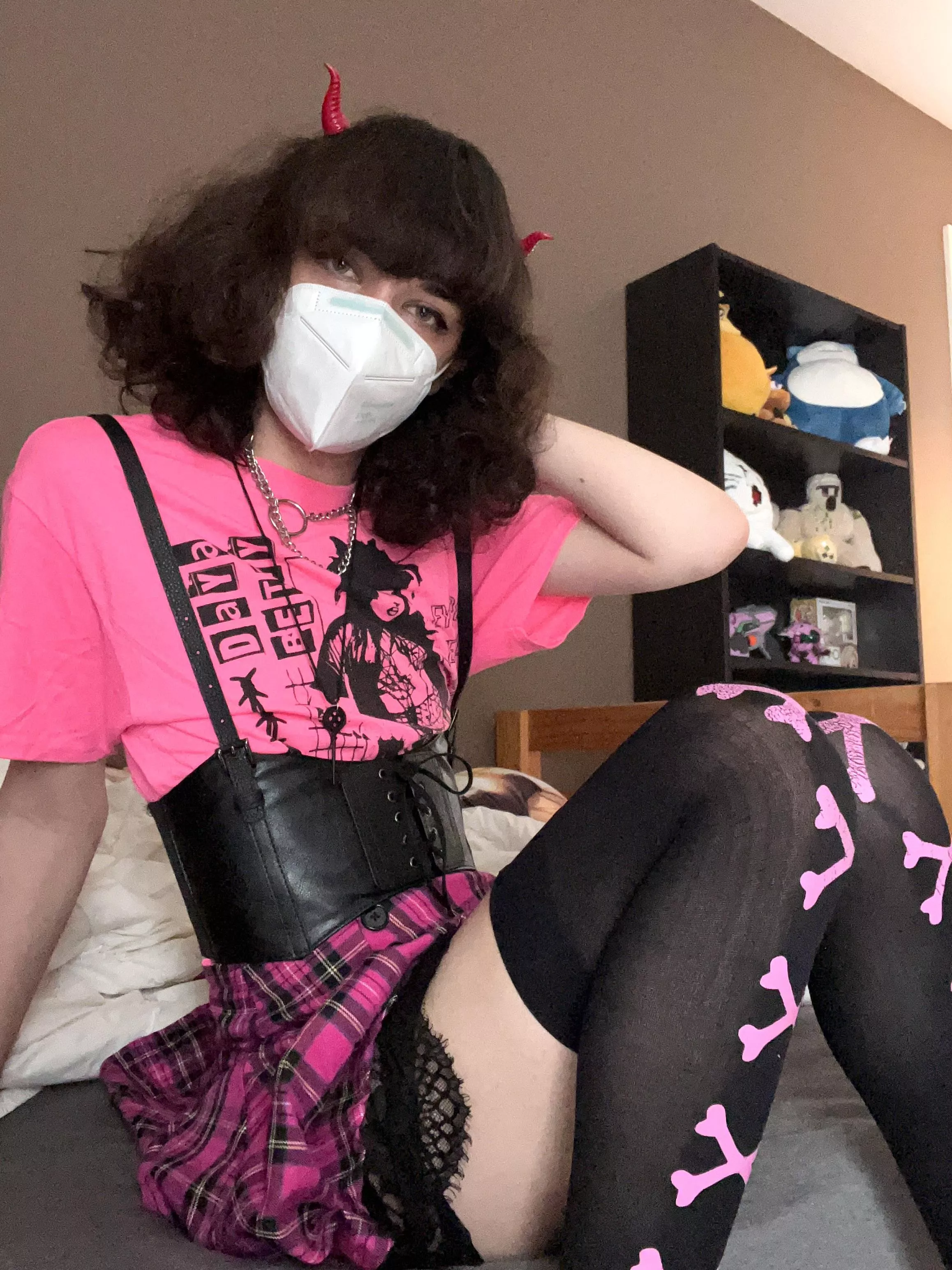 Hi ( ◠‿◠ ) posted by KatLily47