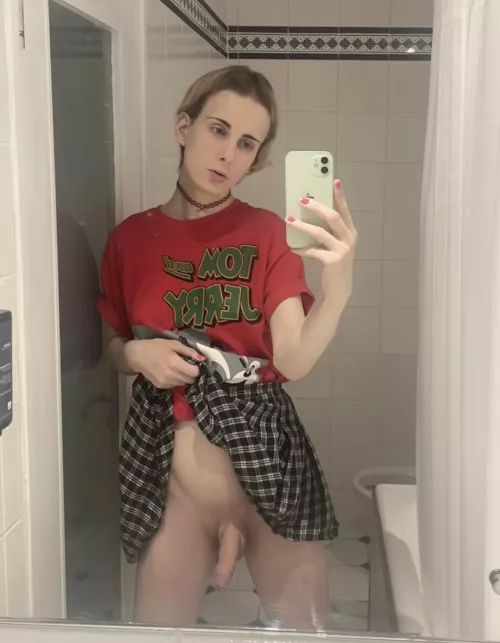 How can I convince you to blow me? 😅💋 by Zealousideal_Age_122