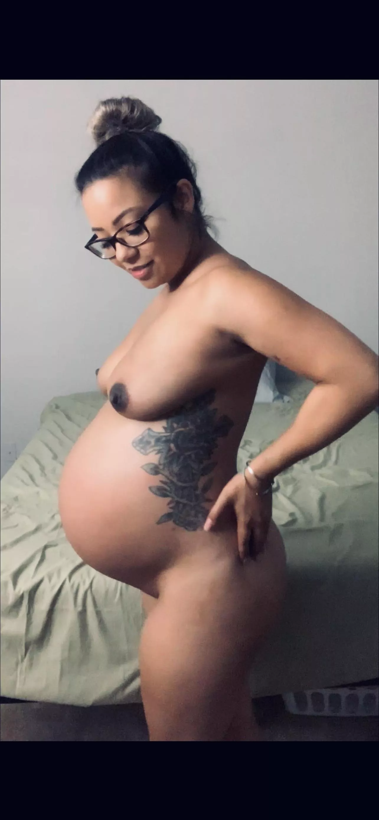 If you can’t see your toes, you’re….🙈(OC) posted by prettypregnant4