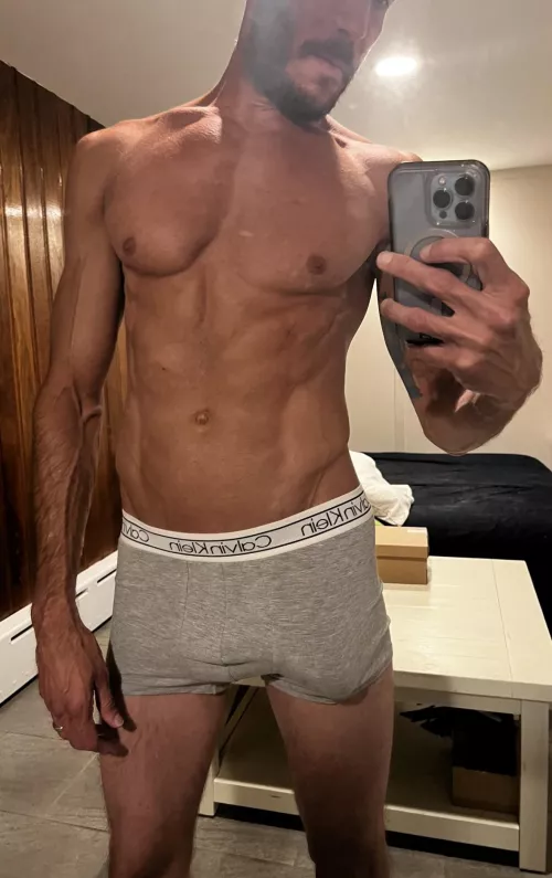 Love Abs? by onlyrioscorpio