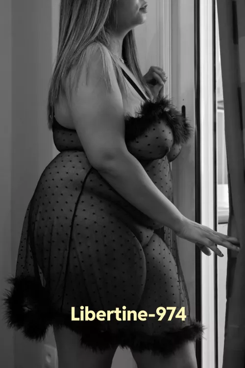 married woman good to fuck on Reunion Island by Libertine-974