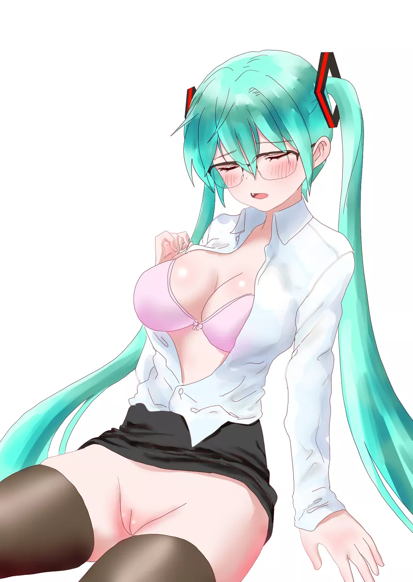 Mikus plain bra make her breasts look great posted by AnimeChan39