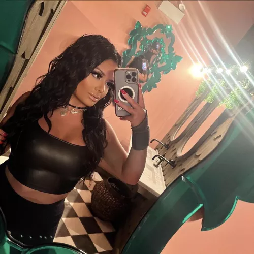 No bra is a must by sexNheels