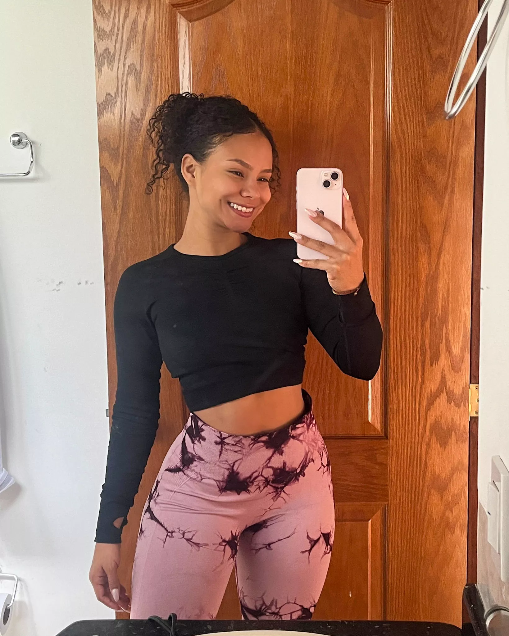 Omw to get a good sweat! 18y posted by ILoveSmilinggBack