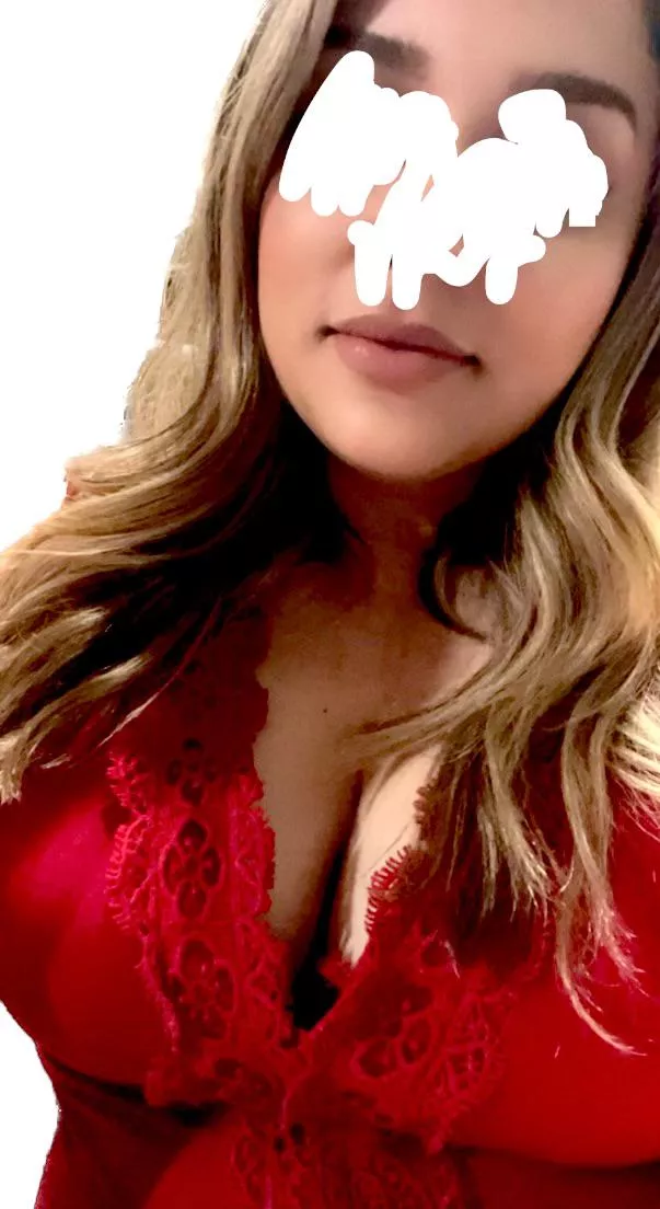 Rate my wife please posted by Longjumping_Bite_374