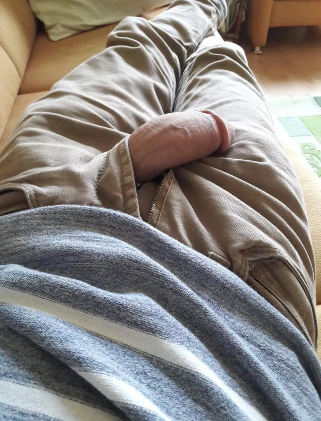 Suck me hard? (31M, DM Open) posted by ProfessionalMonk9697