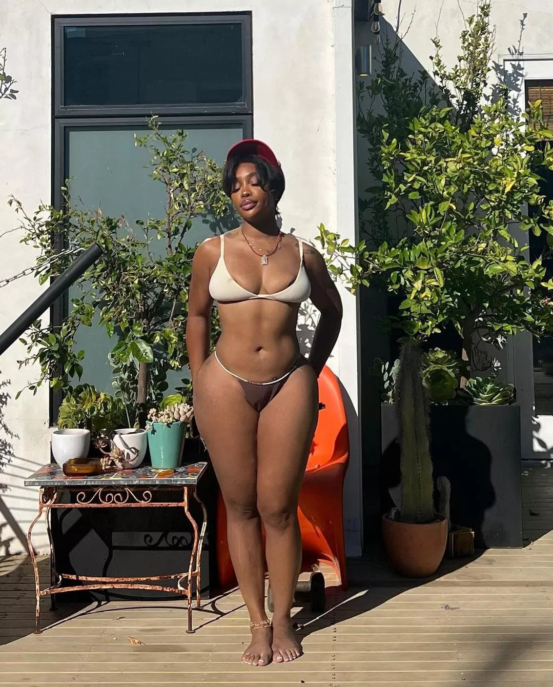 SZA posted by Relative_Ad_9637