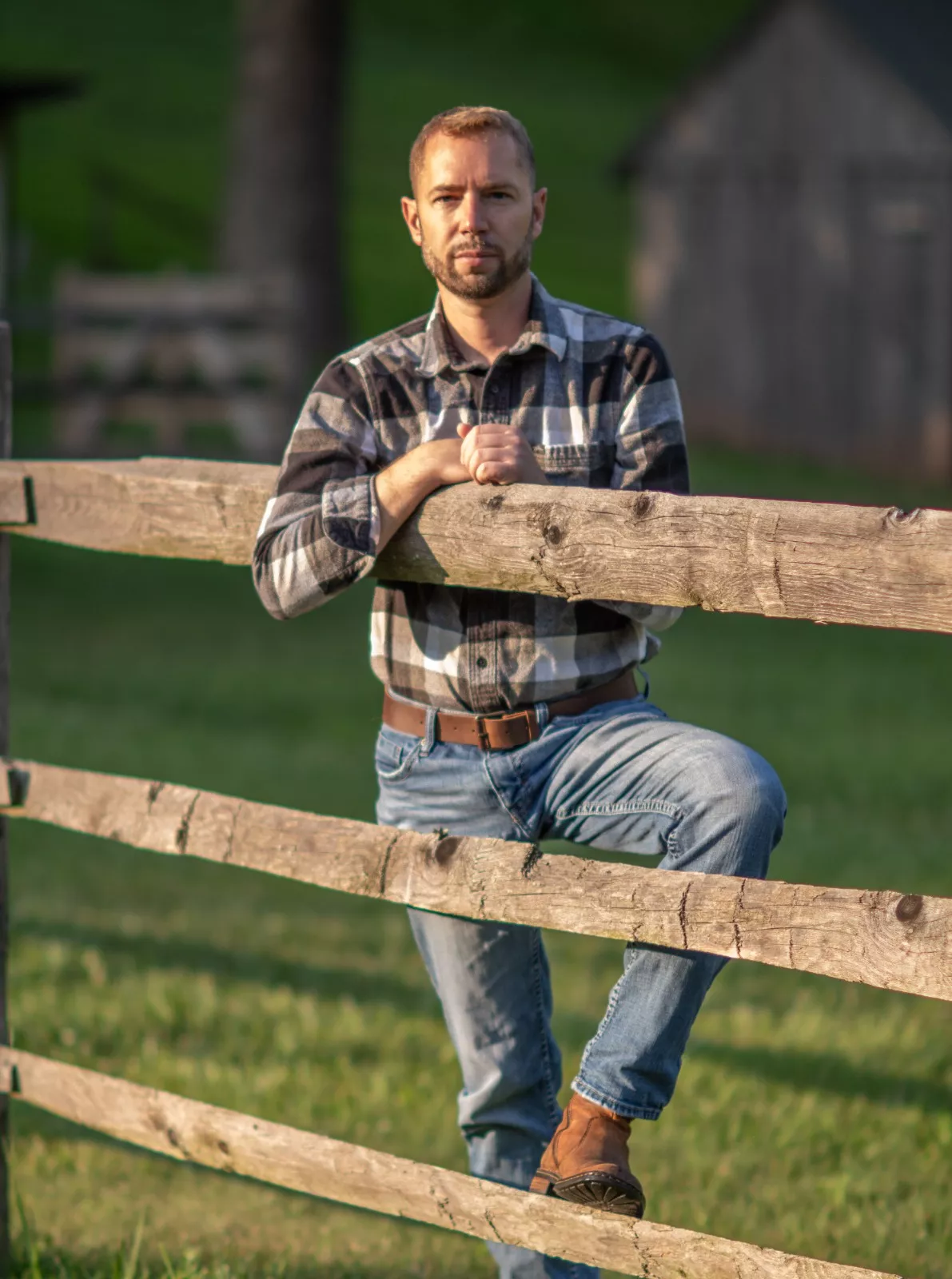 Trying to look like a country boy posted by find_my_own_way