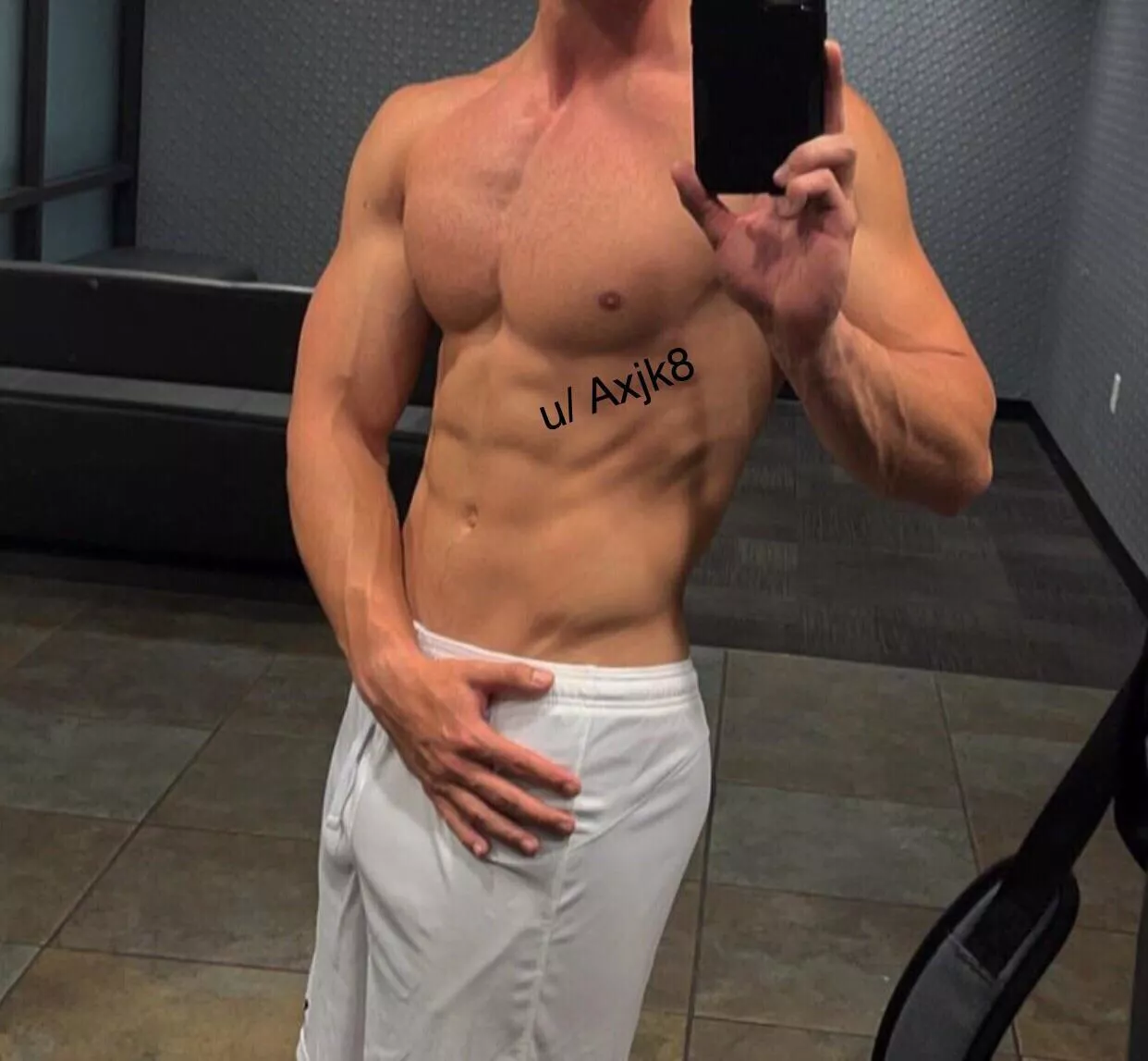 26 | Hung 9.5in Dom looking for fit jock subs. Other Hung jocks welcome. DM a pic for Snap. posted by axjk8