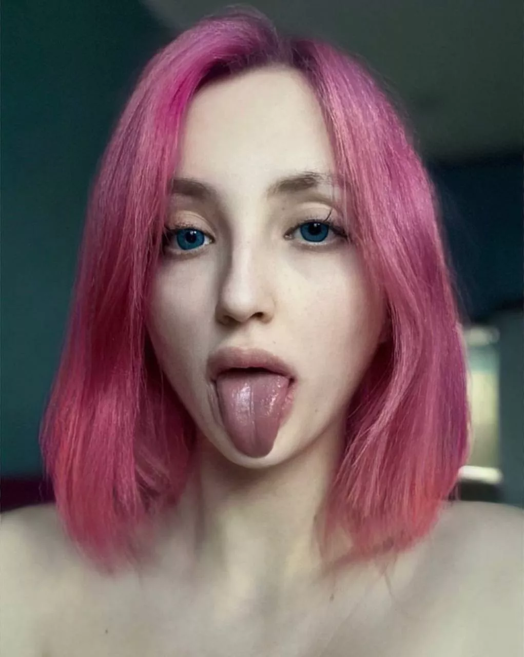 Can I be the reason you're obsessed with pink? posted by AyliasTheCoder