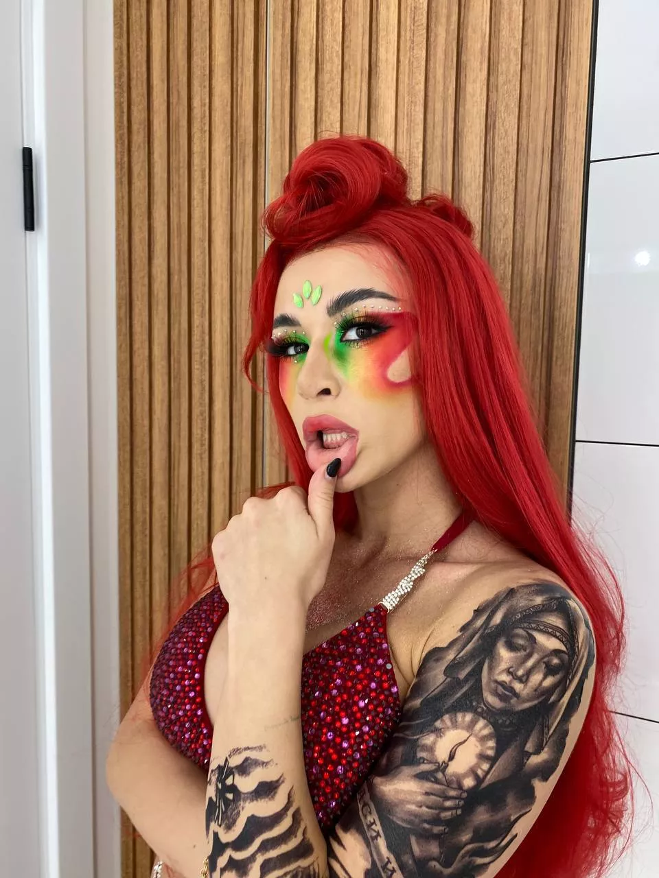 Does my photo make you breathe faster? posted by Aloftvein