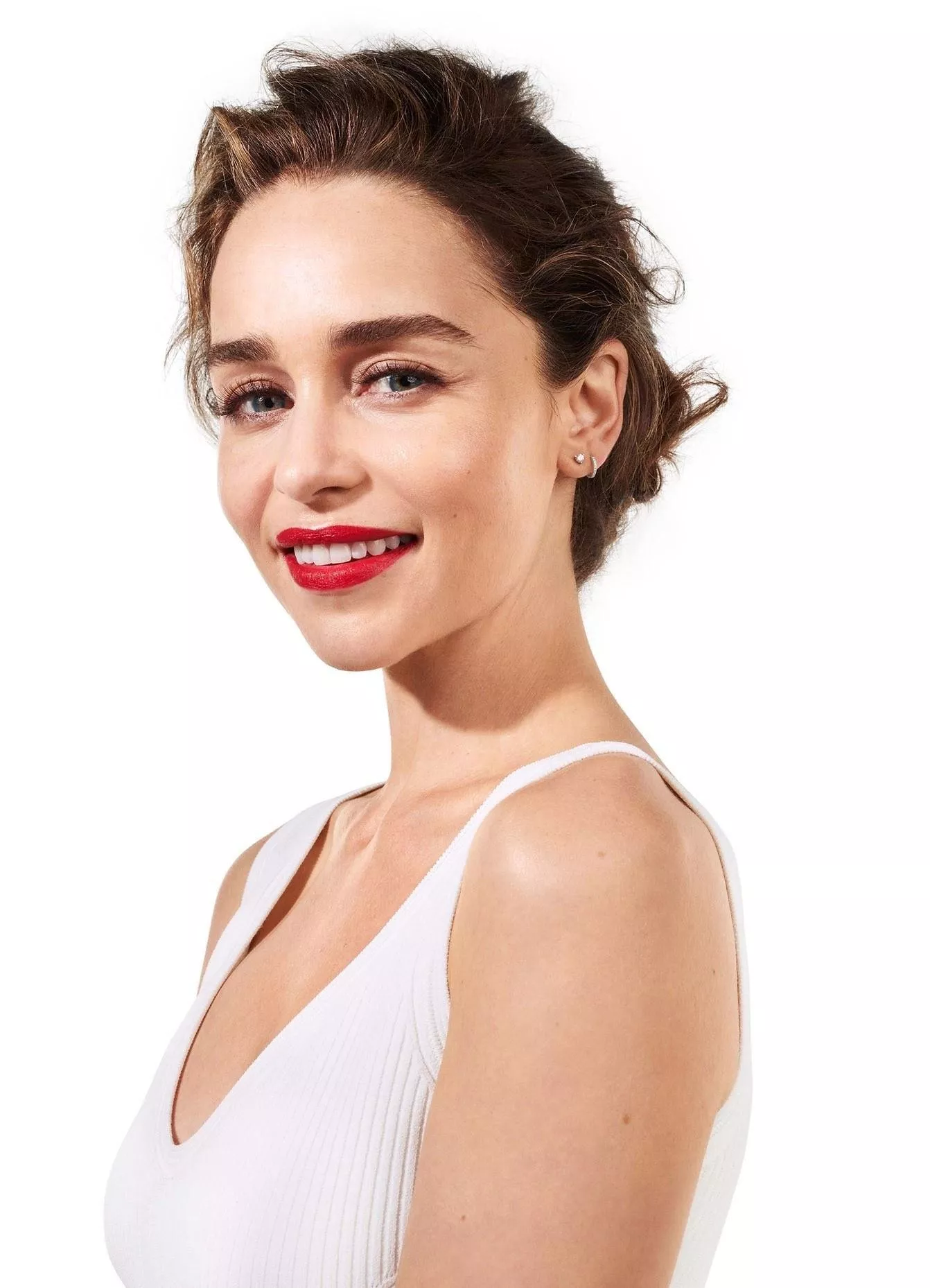 Emilia Clarke posted by OhNoWhatHappenedNow