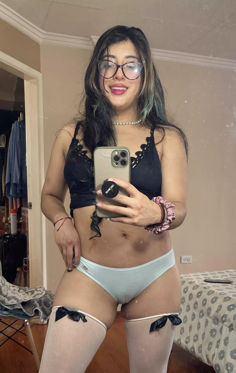 Fat lips poking out :3 posted by evans-twins