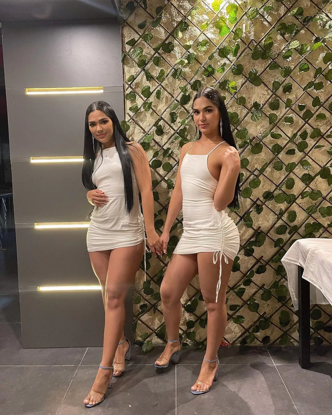 Gonzalez Twins posted by bollitopelon88