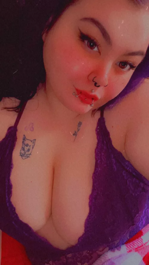 Good morning 🖤 by Goth_bitch420