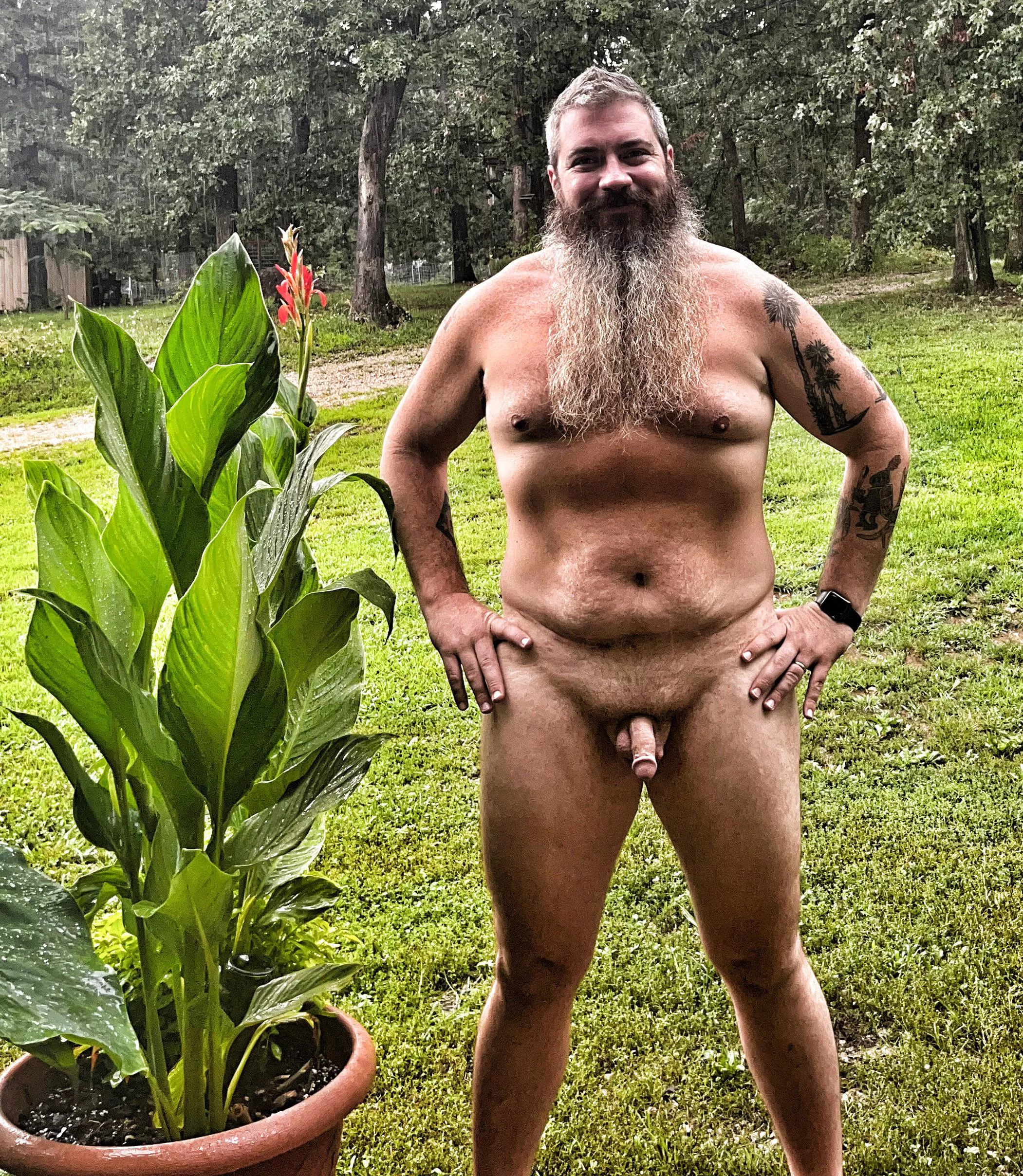 Look how big my Indian Shot is getting! posted by ThaGuvnor