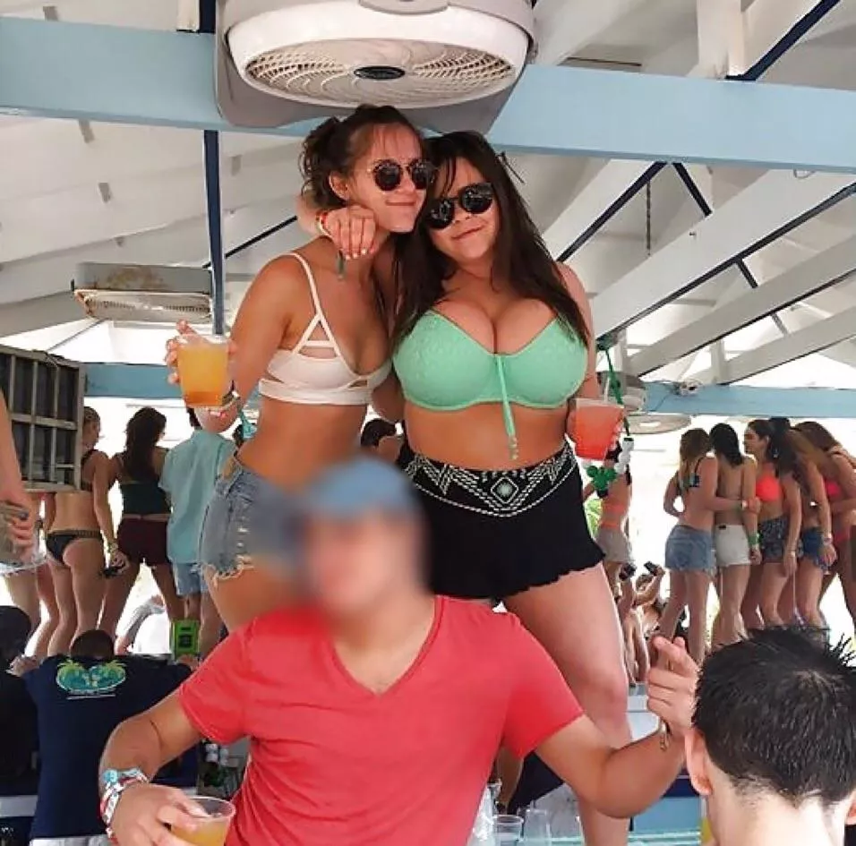 Minty posted by Anal-Canal