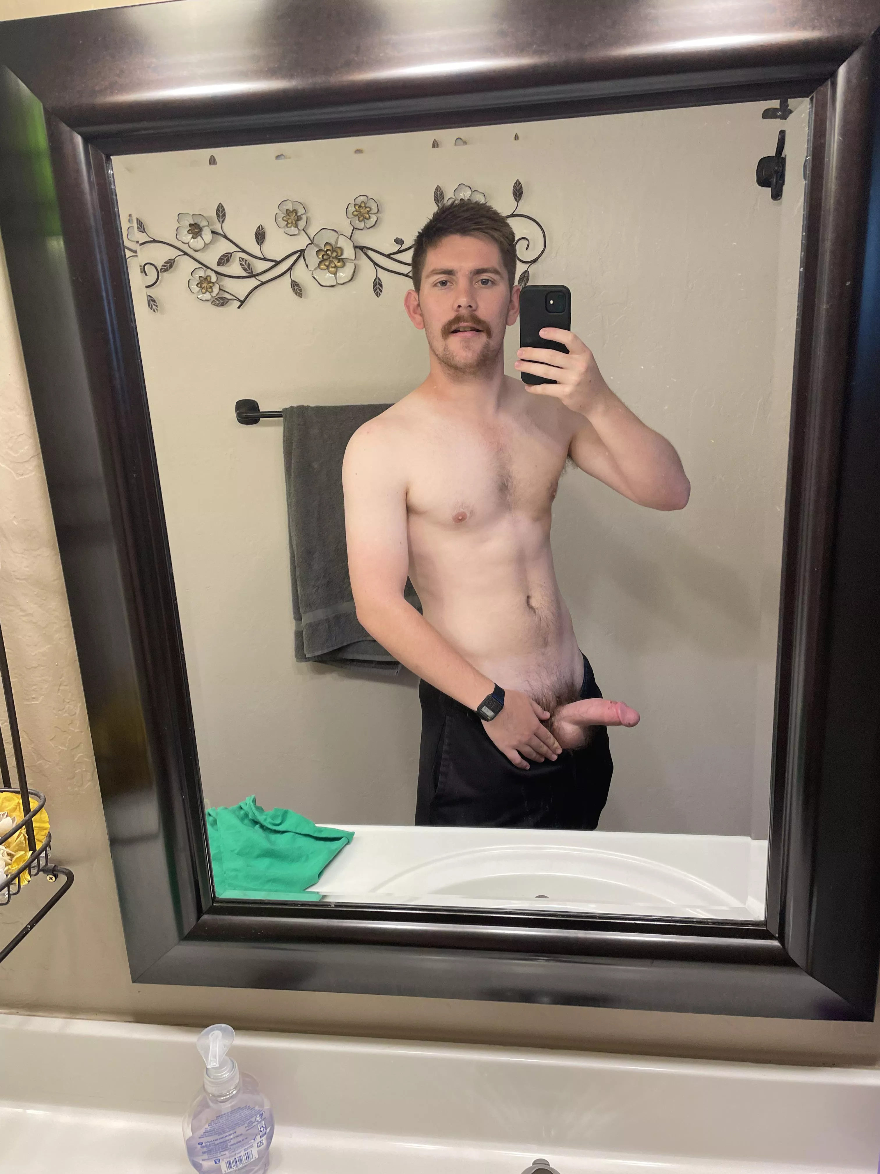 Mustache gracias 🙏 posted by Crunchyvirgin