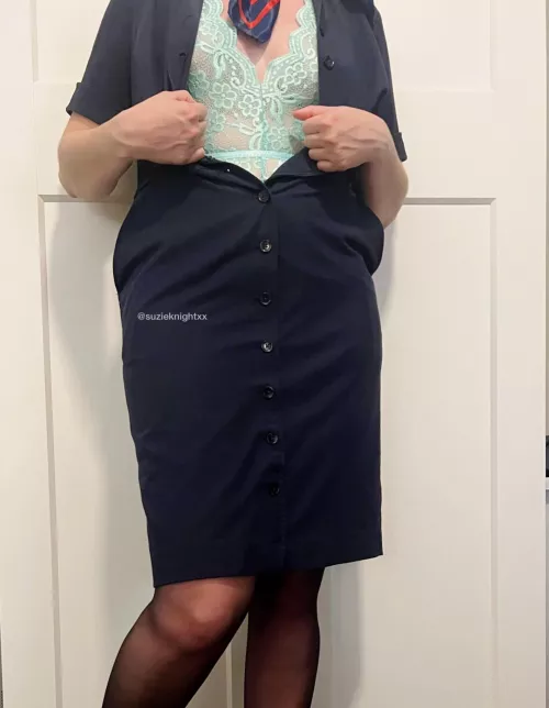 Off duty by SuzieKnightXX