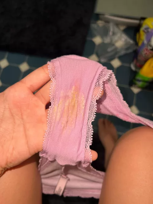 On day 5 and they smell super strong when i sit down 👀 by asianbaby19