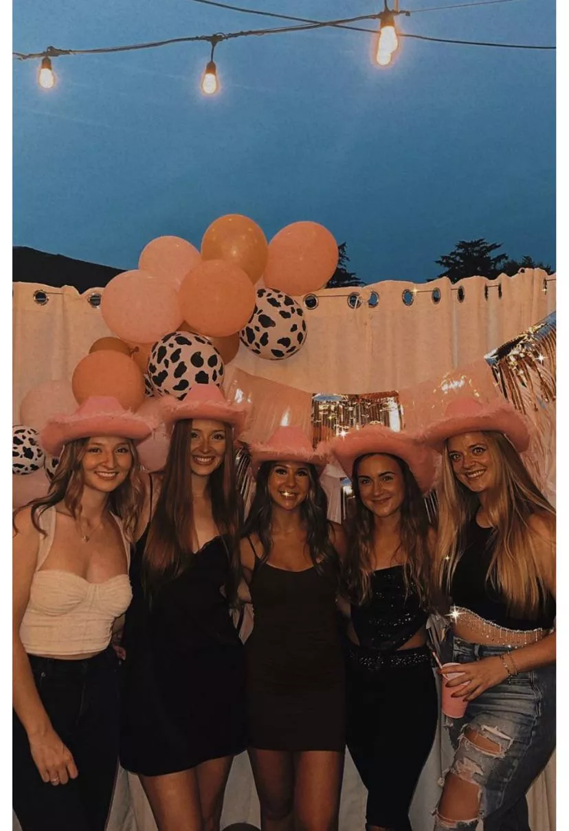 Pink hats posted by lavalley29