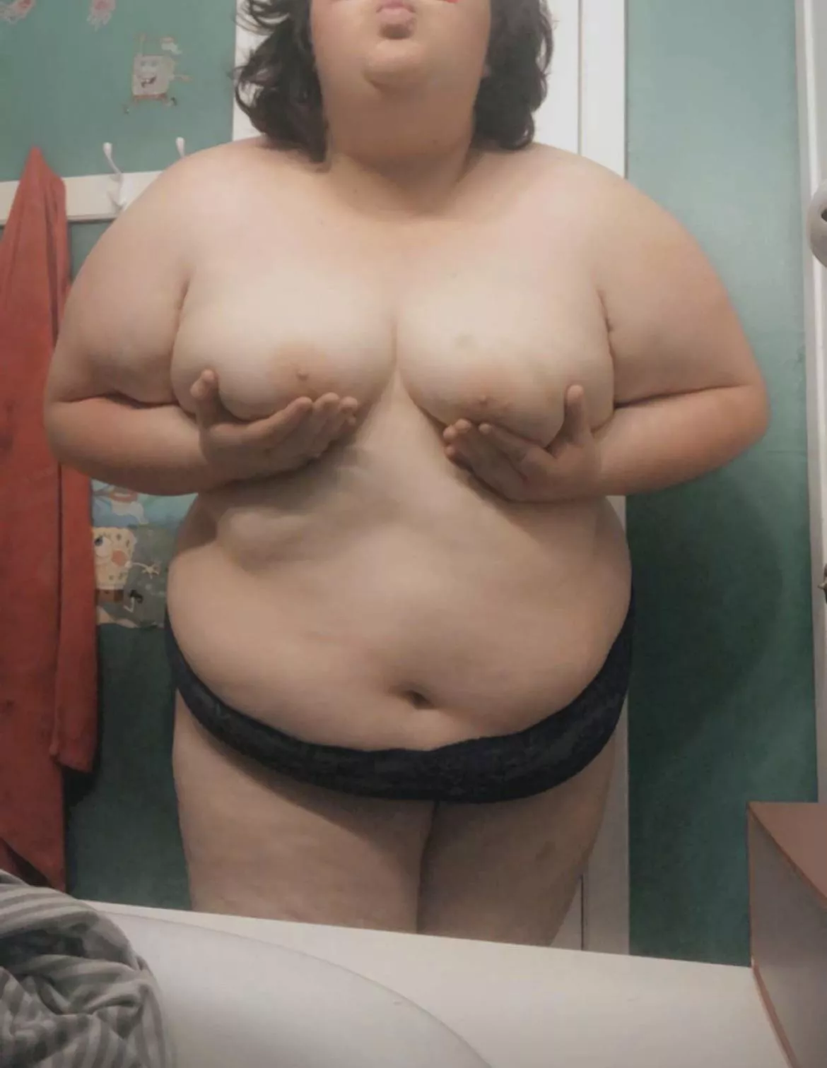 Please can someone tell me if they find my body attractive. posted by bbwprincess2