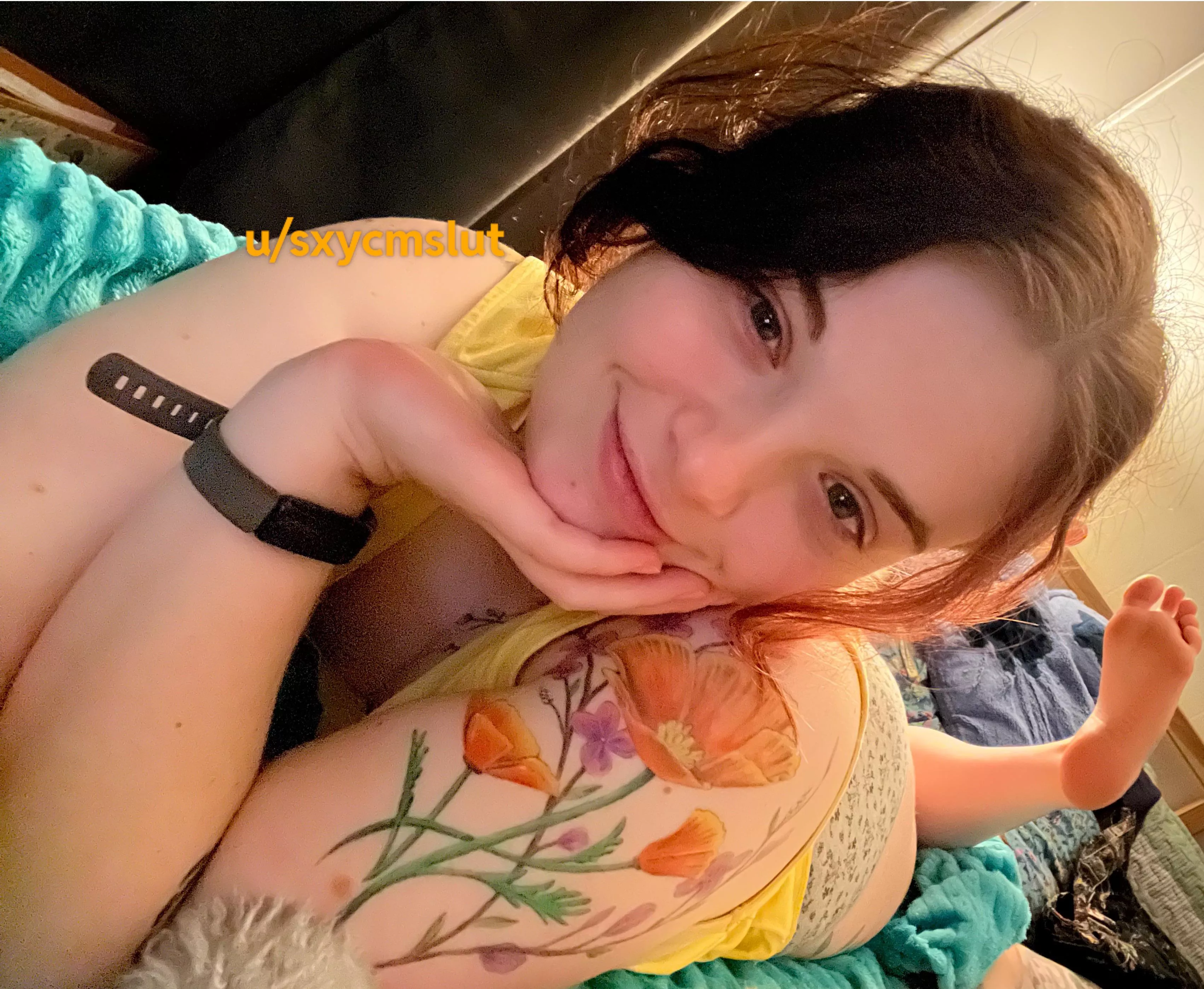 Relaxing in panties posted by sxycmslut