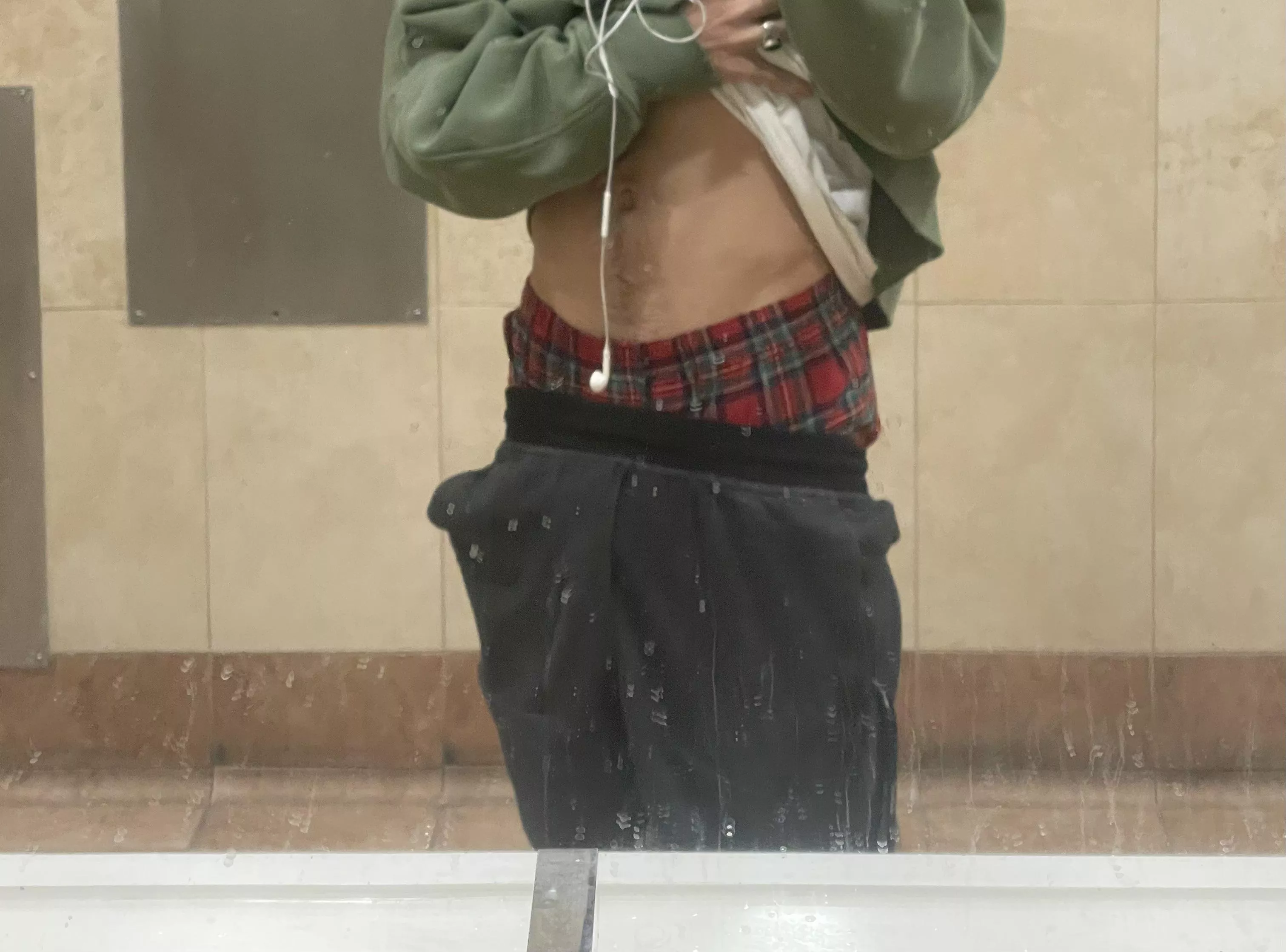 Sagging in boxers posted by Kevincerrr