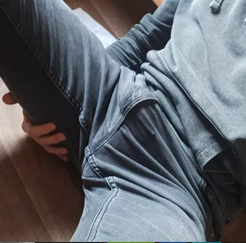 too tight or is it okay? posted by Winter_Towel_8095