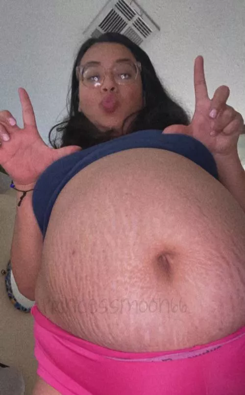 Worship my pregnant belly, loser. 😈 posted by Milkymooon66