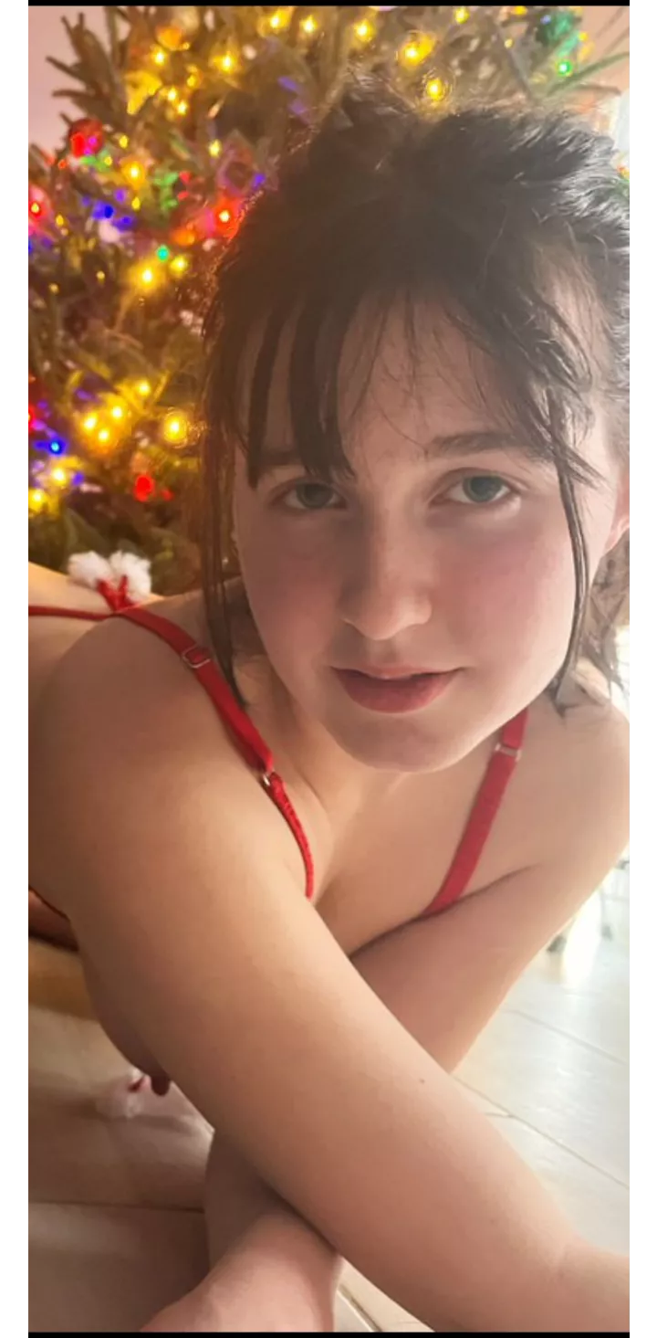 Would you like to spend some naughty time with me? 😈🥰 Your 🆕️ daily dose of hottnes is here 🤗 [Selling]🍓nudes,long videos(pussy,anal play, blowjob),sexting or longer term GFE🍓 Check if im available: Snap Fiona_white567 posted by DescriptiveDelicac