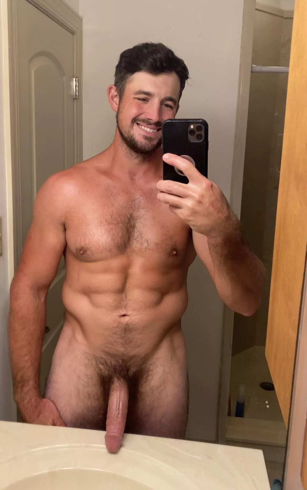 [30] Rub some lotion on this sunburn for me bro? posted by xlcowboy