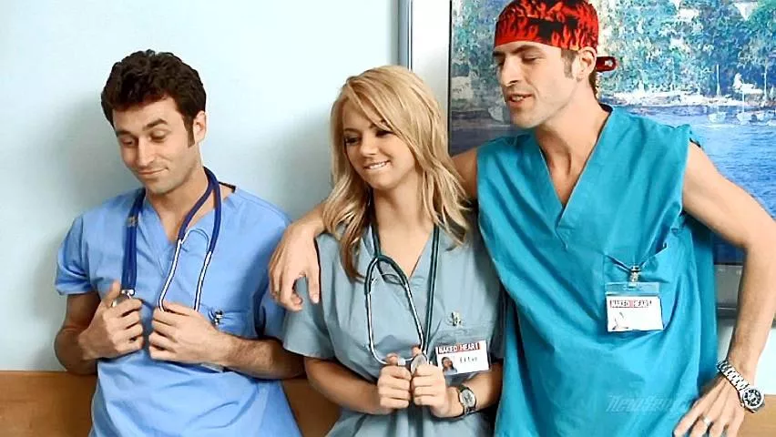 Ashlynn with Kris & James, seconds before getting double teamed posted by NapasornLover