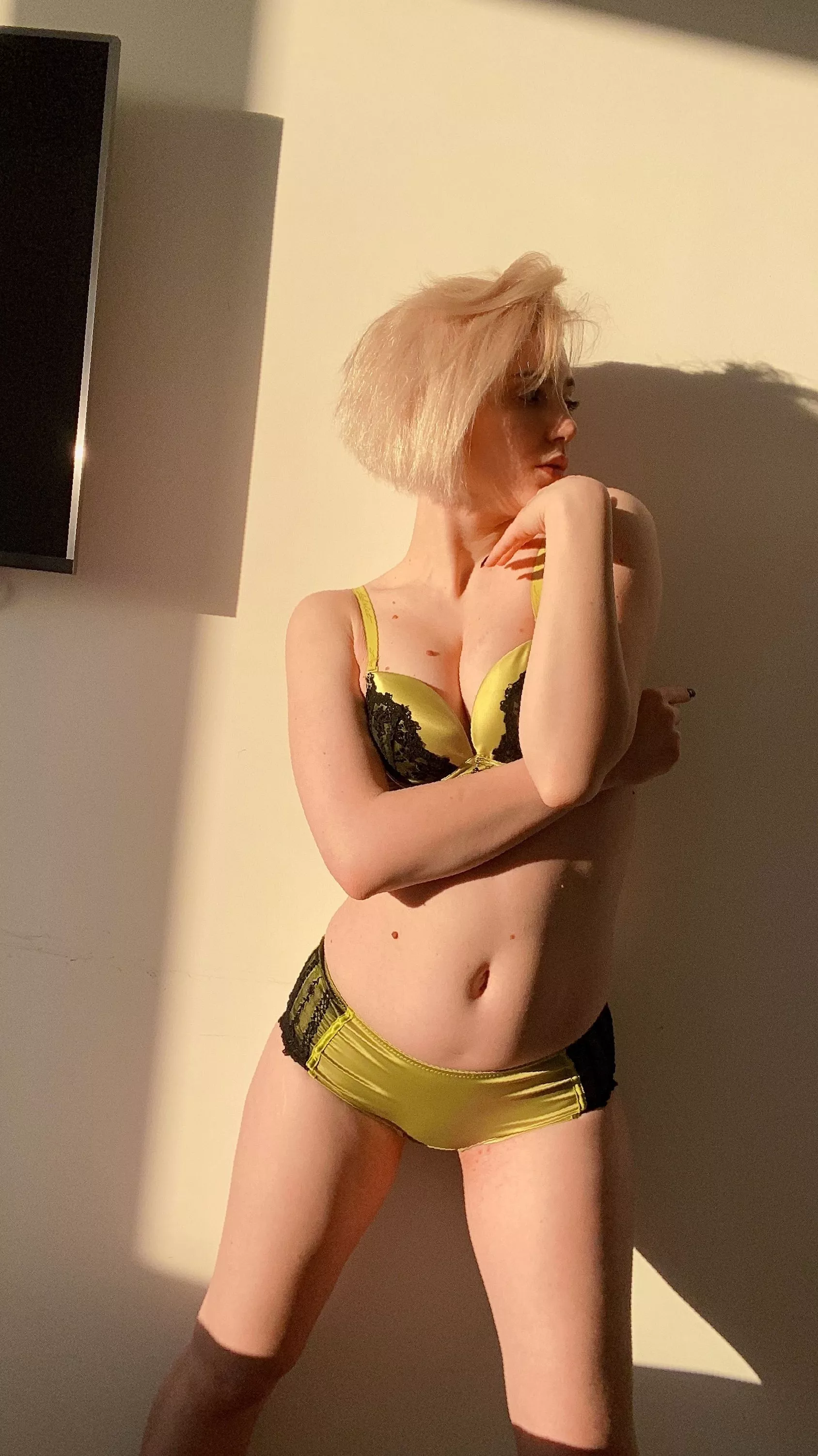 I like to take sexy photos for you posted by awaybuck975