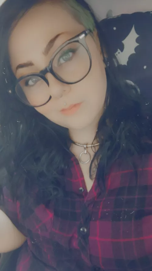 i may not look voluptuous, but I promise I am 💖😘 by bimbokali