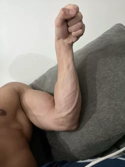 Im strong jeje by Maurifitness