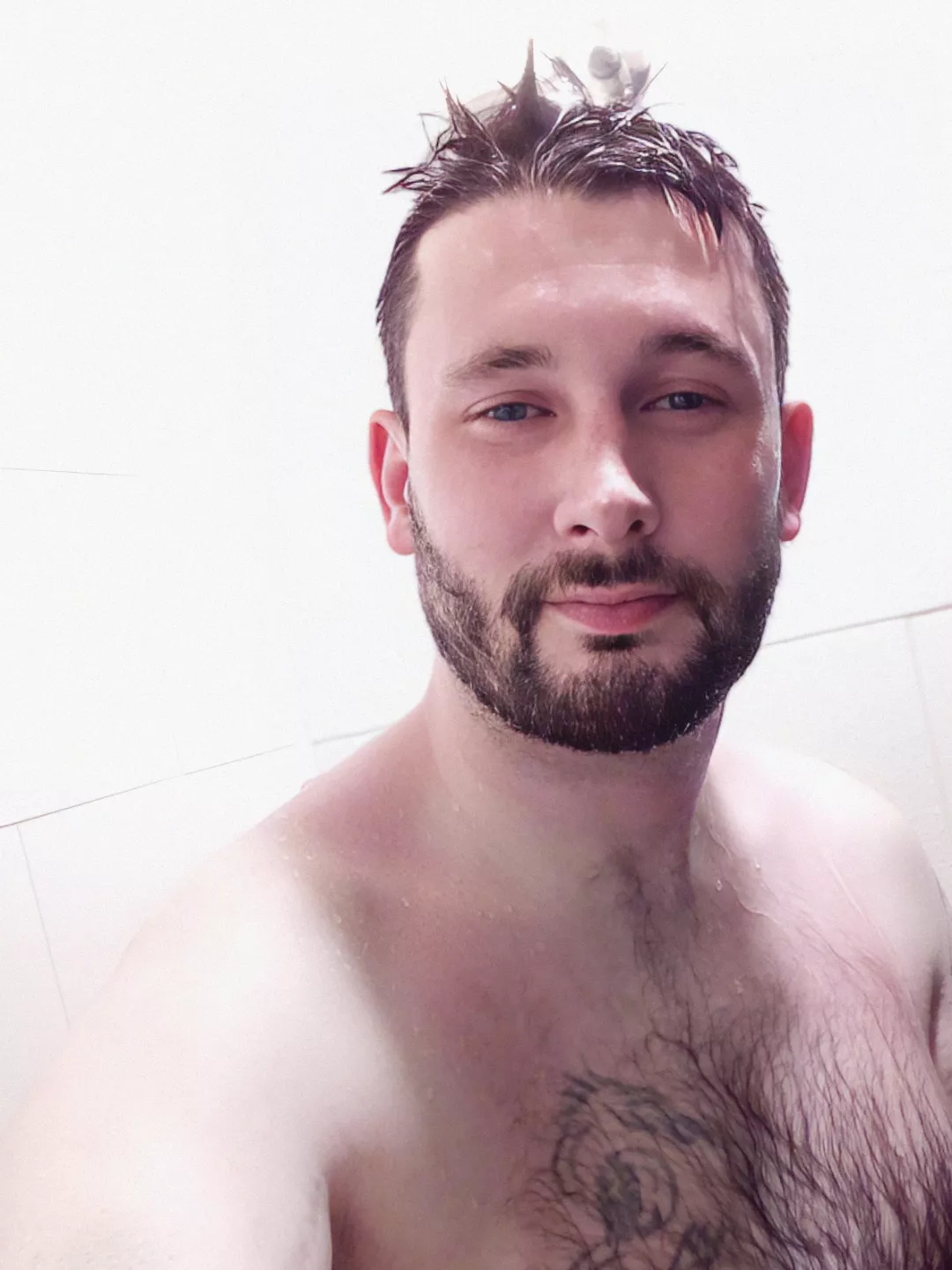 Just relaxing after work (28) posted by dakotakeet