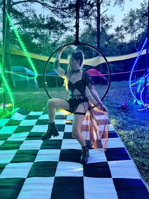 Loving every minute of it by Blulotusxxx