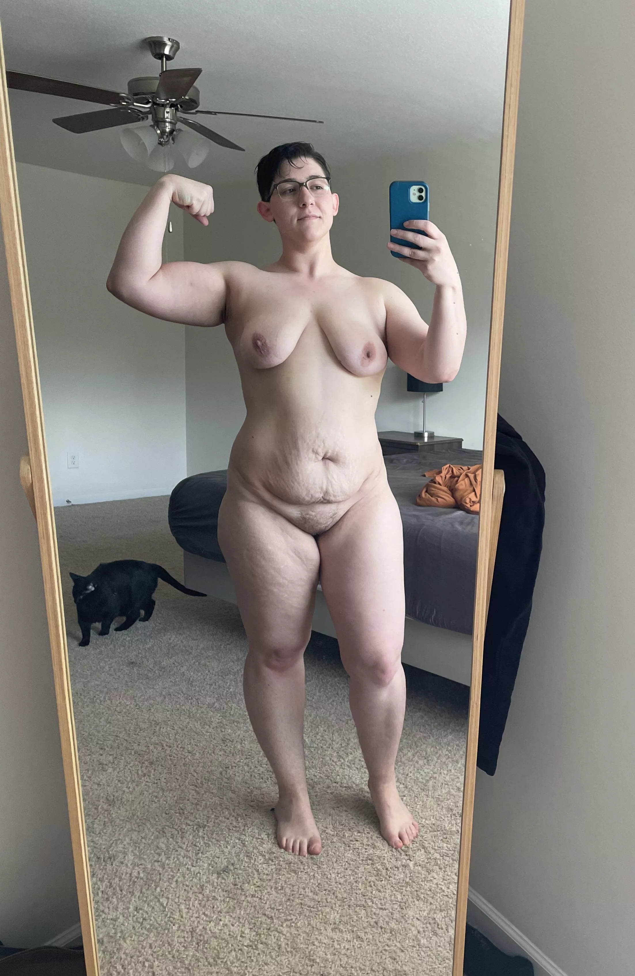 NB, 224, 5’9”, Post workout nude posted by Burner9710