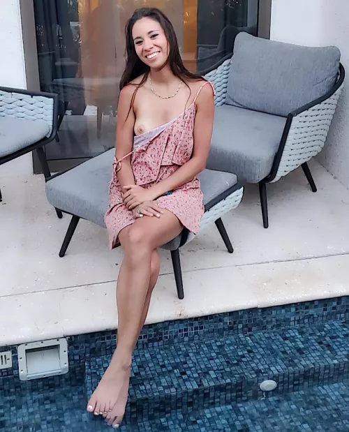 Nipple slip c; by YummyHoneyyy