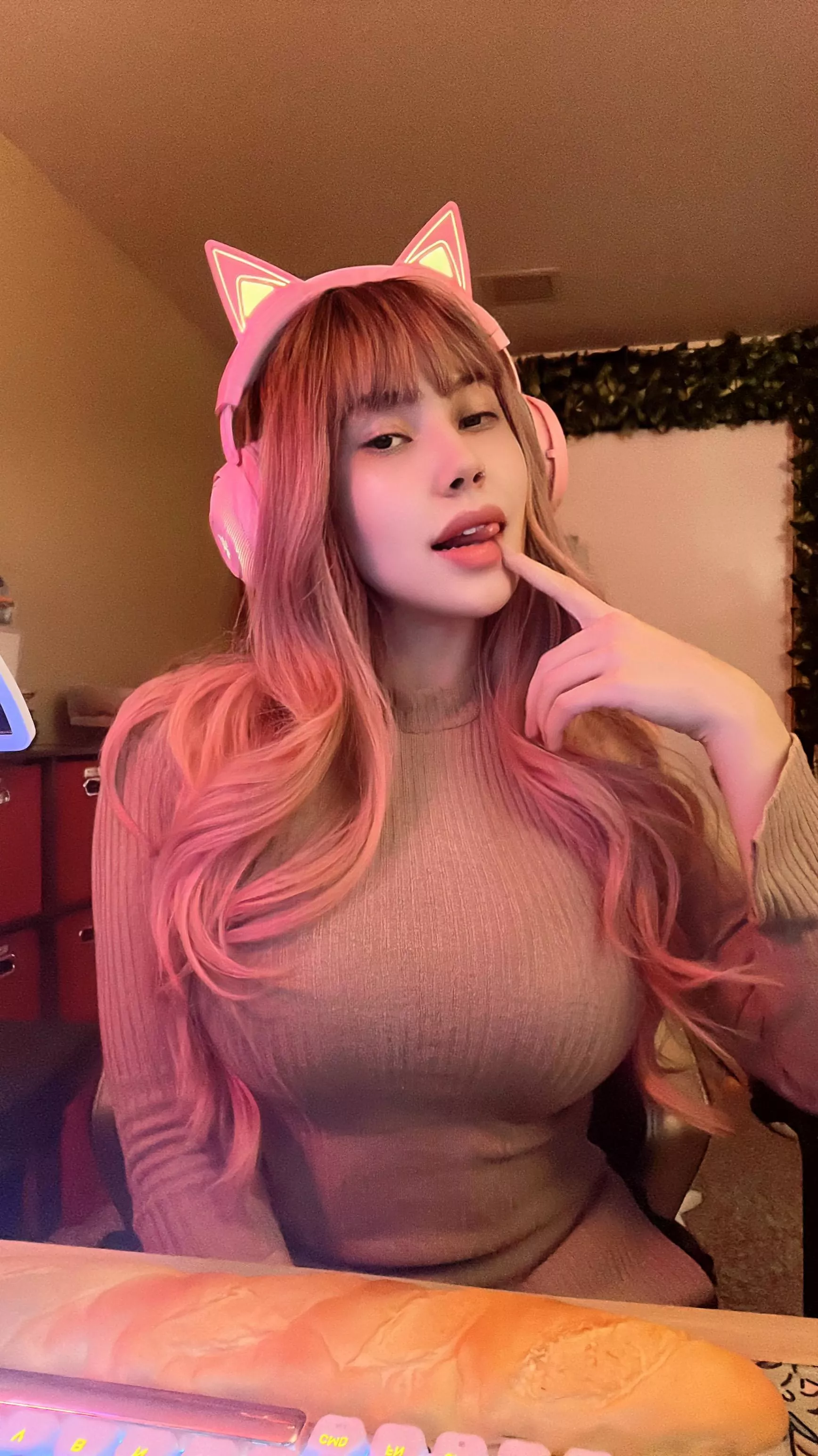 rest ur head on my pillows [oc] posted by FeliciaVox